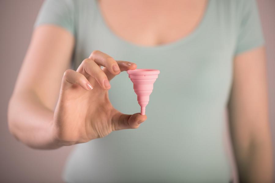 Gefallen klo menstruationstasse ins Blutsbande: Vegane